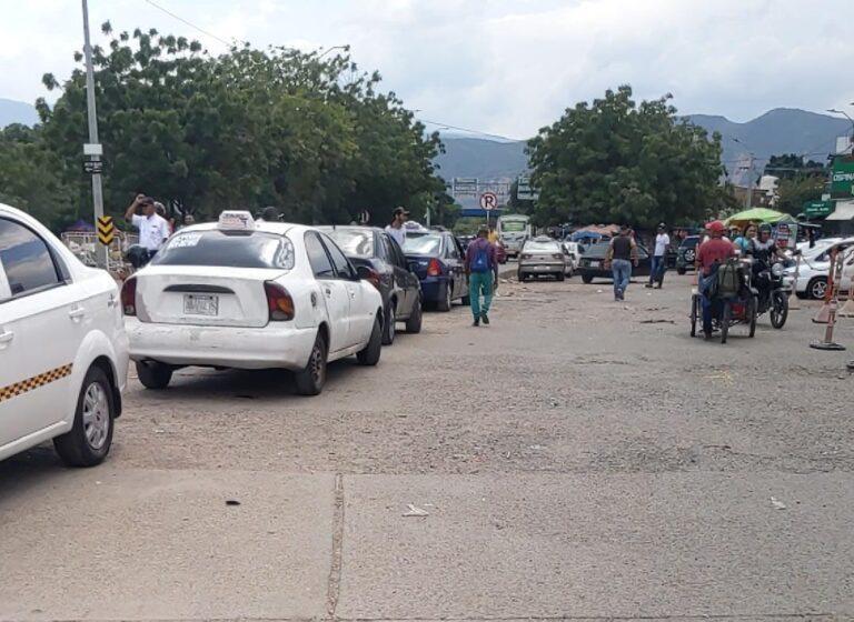 Baja afluencia de visitantes golpea al transporte en frontera