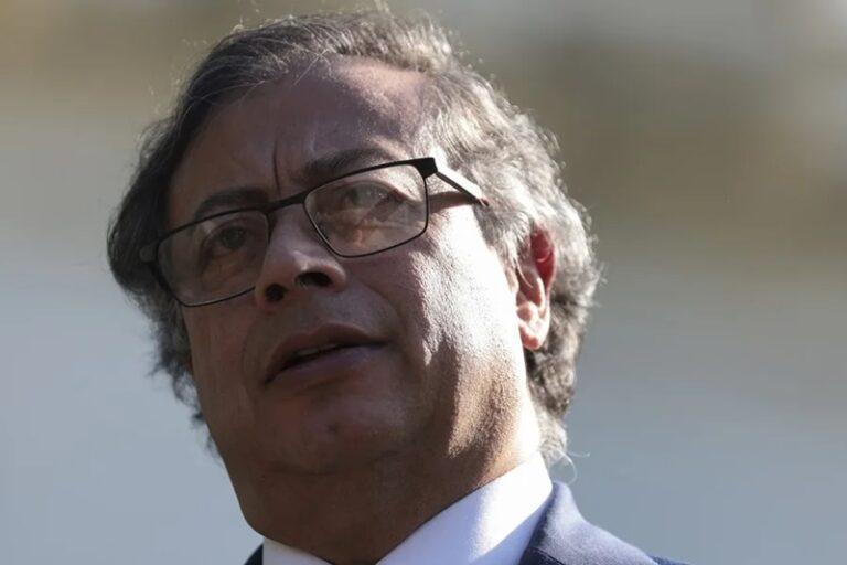 Petro dice que Colombia importará «gas venezolano muchísimo más barato»