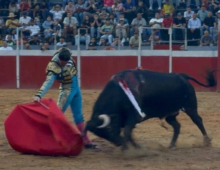 Antonio Suárez impone su magisterio en el histórico doble indulto de Escuque