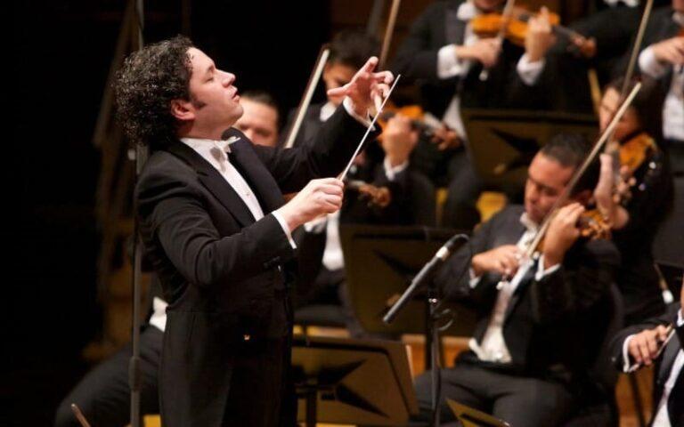 Gustavo Dudamel consolida su legado con dos nuevos Premios Grammy