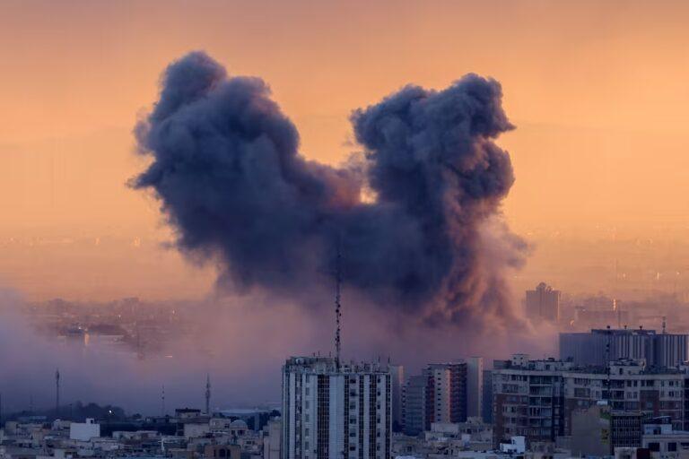Washington ataca más de 1.700 objetivos en Irán y emplea por primera vez los B-52