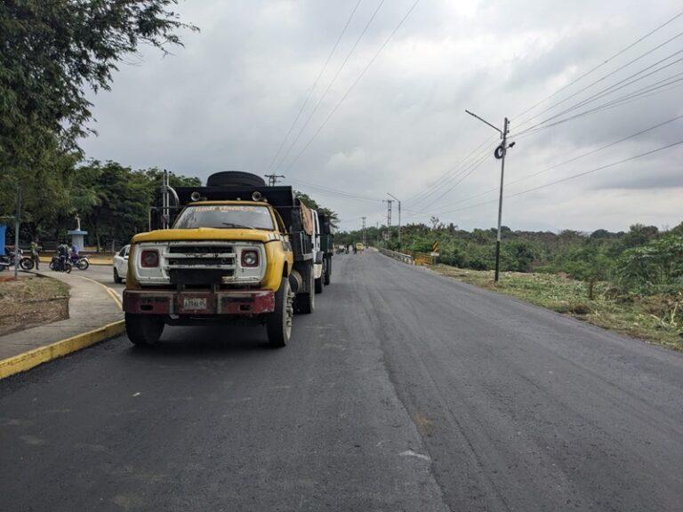 Así avanzan los trabajos de asfaltado en el tramo aeropuerto – Tienditas