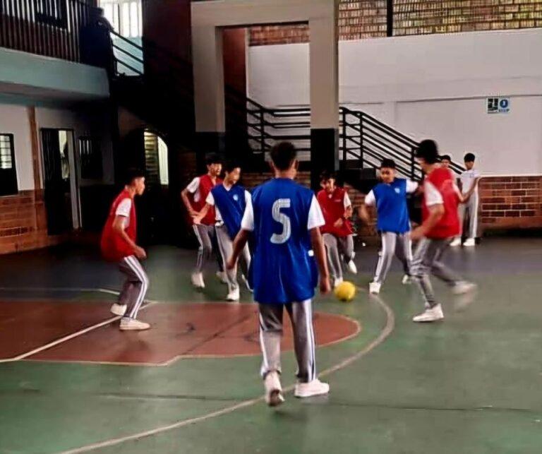 Juegos Intercursos en el municipio Junín