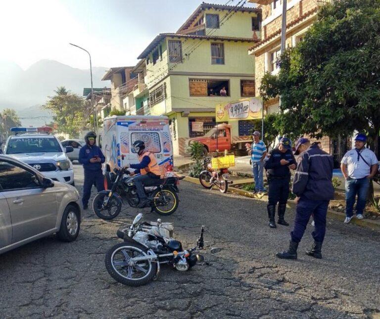 Motorizado colisionó con vehículo particular en La Grita