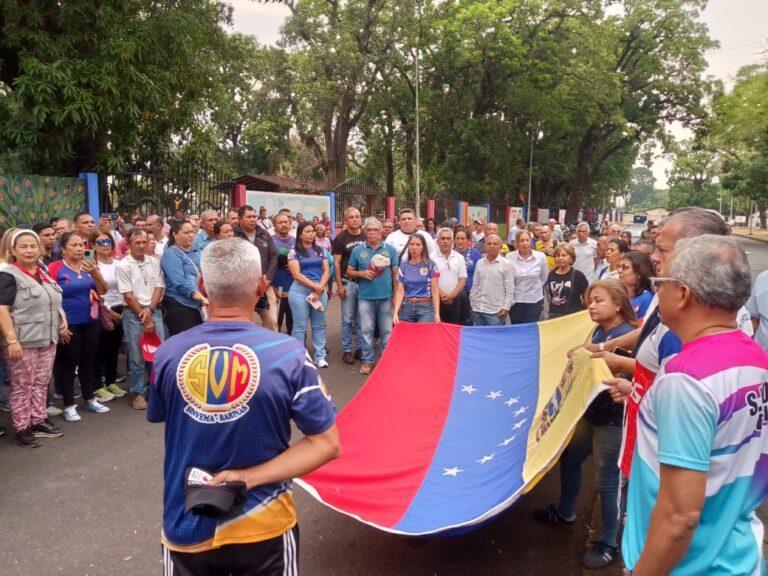 Salarios justos y pensiones dignas pidieron trabajadores de Barinas