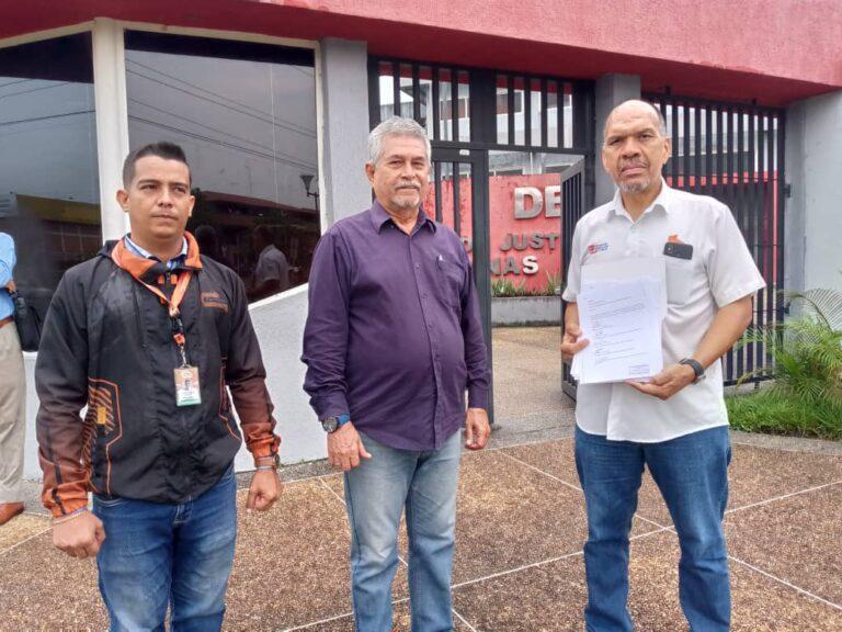 Gremios universitarios en Barinas exigen al TSJ respuesta sobre demanda salarial