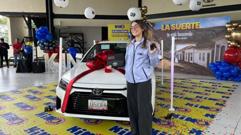 Kino Táchira reafirma su liderazgo en el país: Estudiante de medicina recibe su vehículo 0KM
