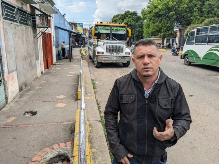 Restricciones de autoridades locales afectan al transporte binacional