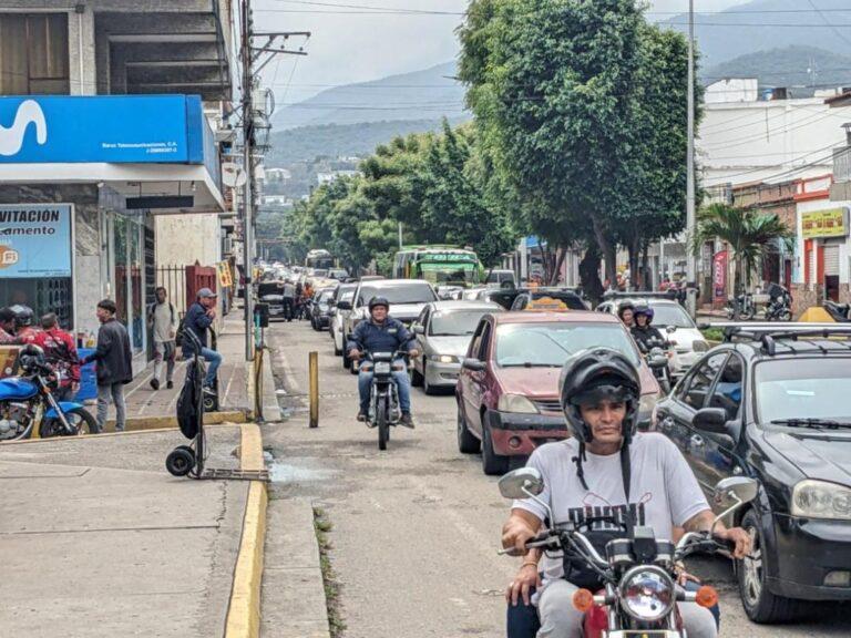 Congestionado el ingreso a Colombia