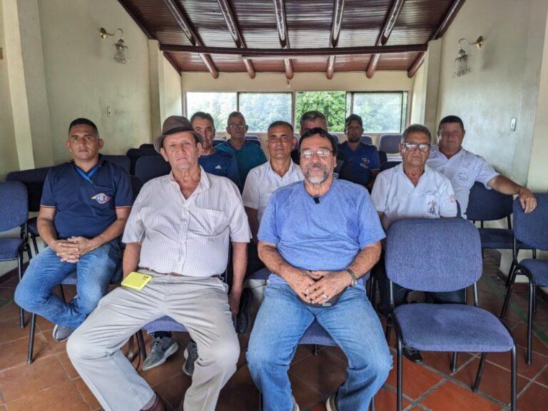 Transportistas exigen igualdad de condiciones para cruzar frontera