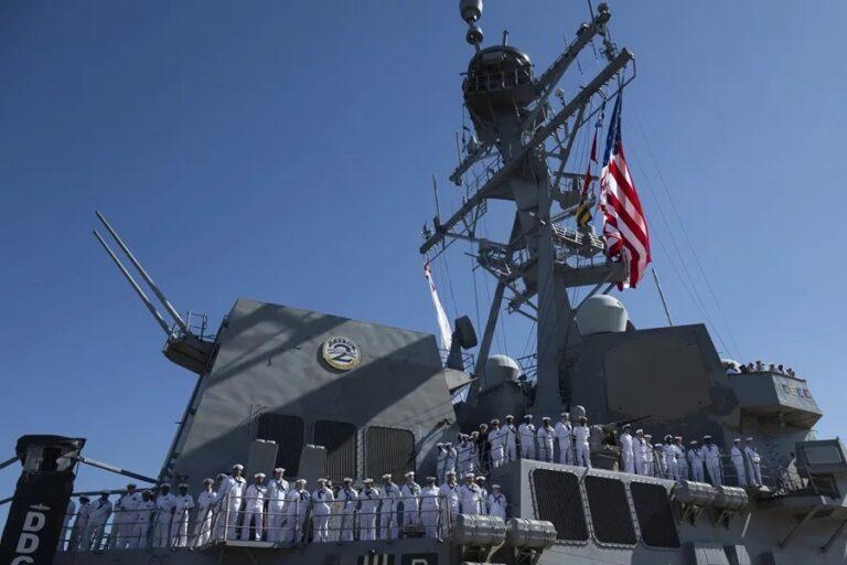 Portaaviones USS Gerald R. Ford regresa a EE.UU. tras participar en la guerra de Irán