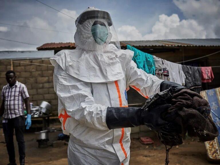 La alerta internacional por ébola en el Congo desata cierres fronterizos