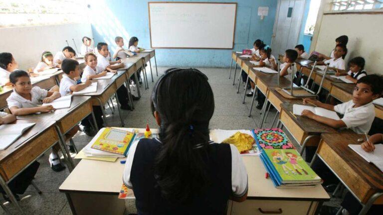 Celsa Alfonso: “El trabajo es recuperar el estatus del maestro”