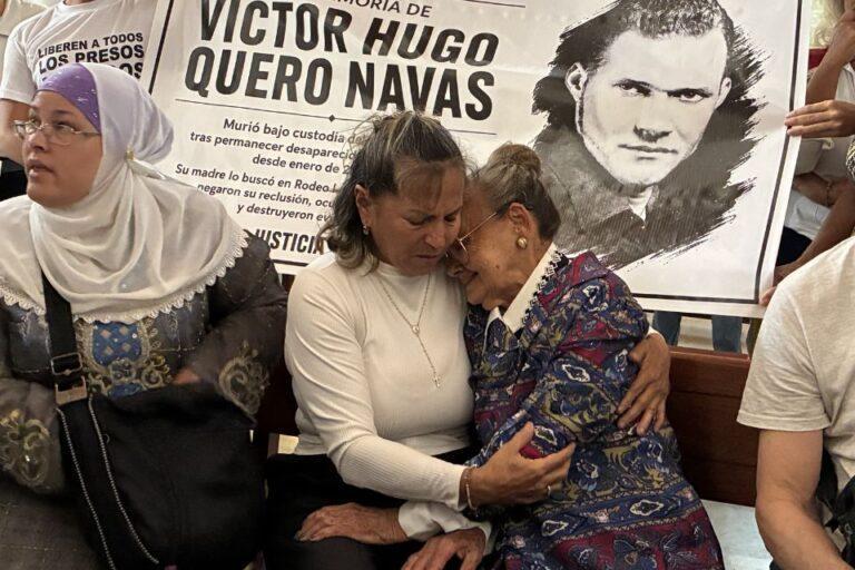 El apoyo a Carmen Navas por «justicia» no faltó en la misa por Víctor Hugo Quero Navas