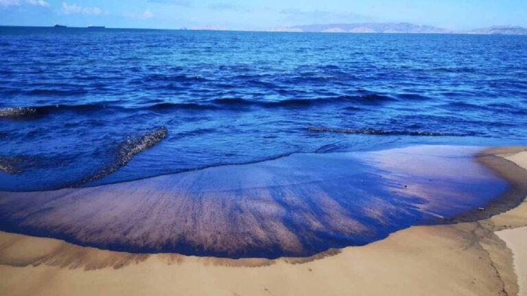 Autoridades reportan 500 pescadores y 13 comunidades afectadas en Paria por derrame petrolero