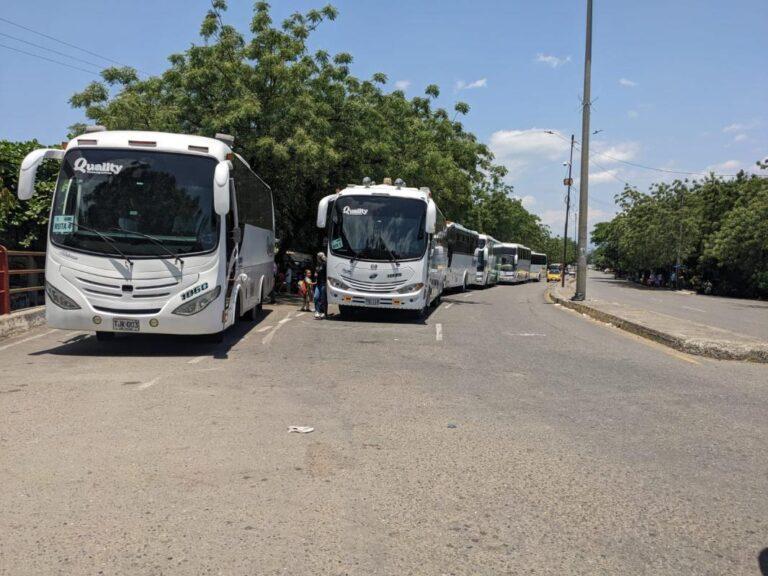 Se mantiene el transporte escolar fronterizo por El Escobal