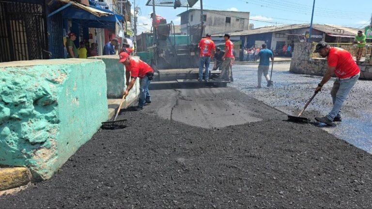 Mérida | 670 toneladas en plan de asfalto en Obispo Ramos de Lora