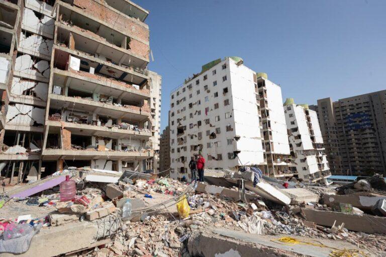 Tragedia nacional: 920 muertos y 3.360 heridos