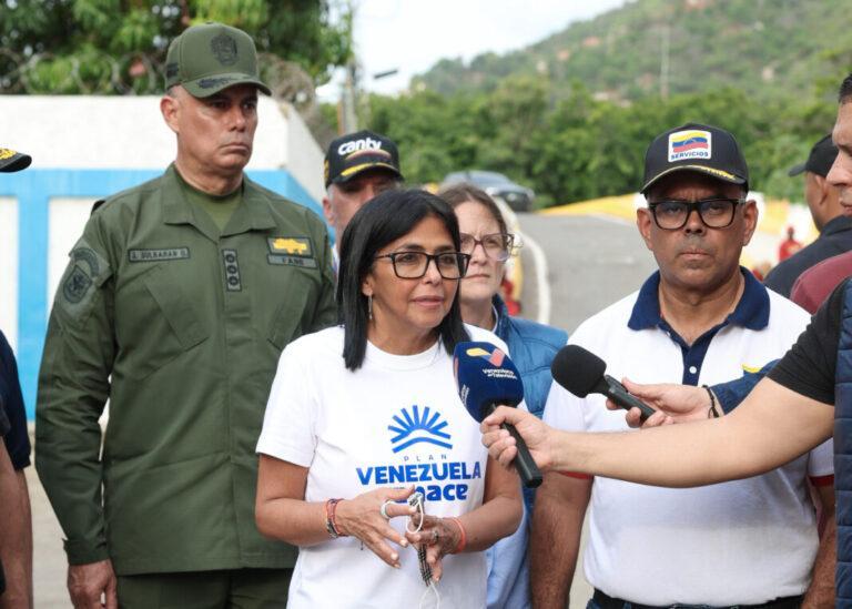 Gobierno recupera 96% de la energía eléctrica en La Guaira, según Rodríguez