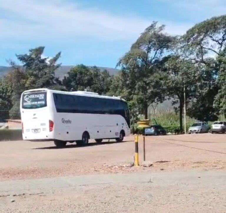 Inconformidad por cambio de parada para el transporte estudiantil fronterizo