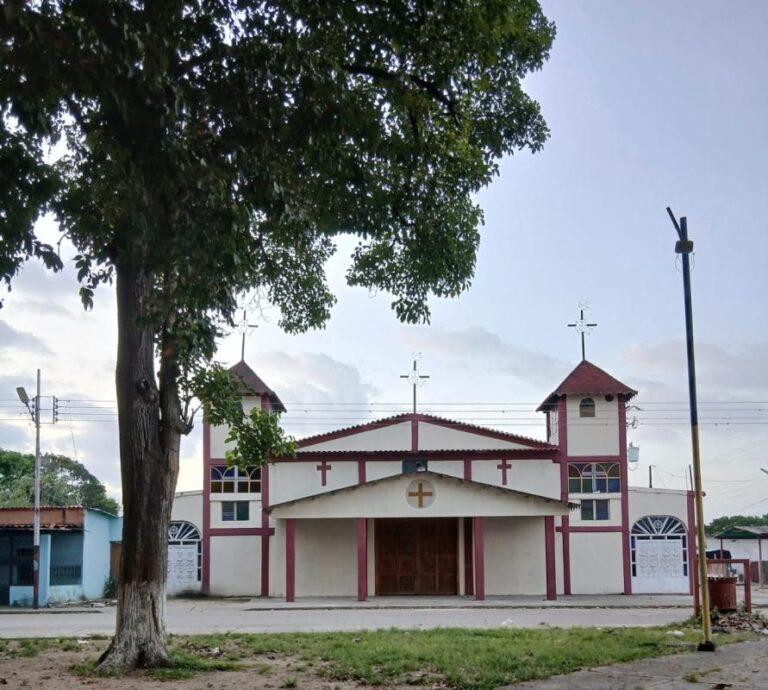 Barinas | Denuncian cobro de 100 dólares por servicios fúnebres en iglesia de Pedraza