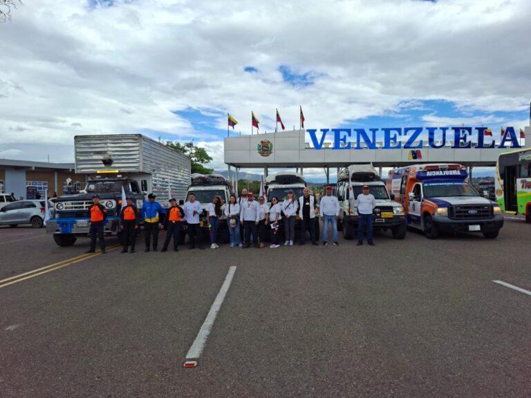 Médicos sin fronteras cruza el Atanasio Girardot rumbo a Caracas