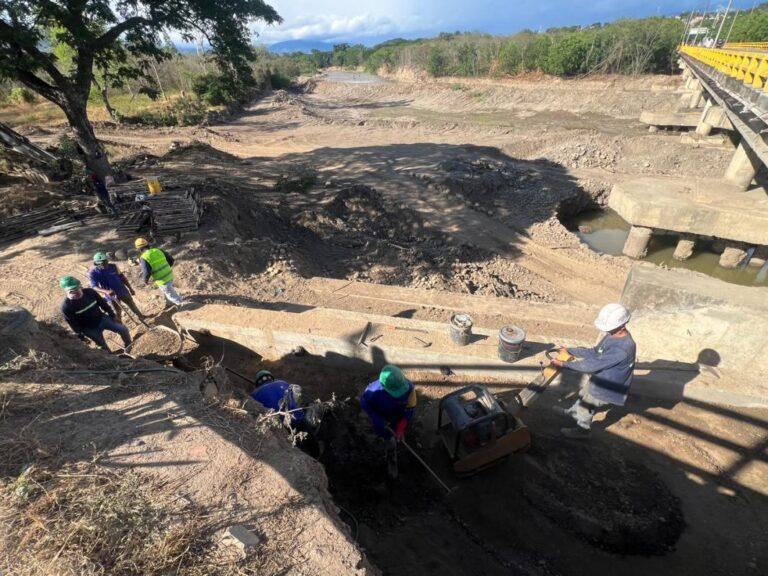 Suma más de 70 días cerrado para vehículos el puente de Ureña