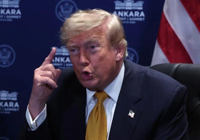 Trump dice que España es una «causa perdida» y pide cortar «todo el comercio» con el país