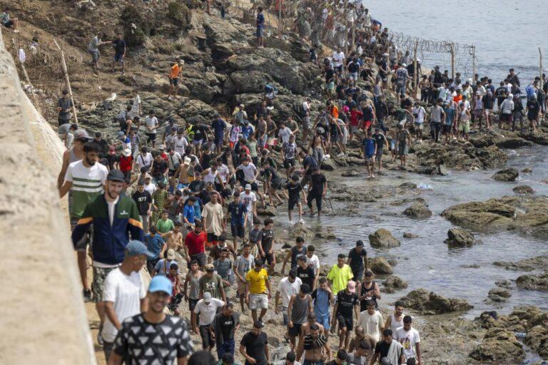 Unos 53.000 migrantes han regresado a Marruecos desde Ceuta
