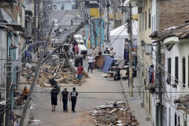 Colombia sube a 285 la cifra de muertos por el terremoto