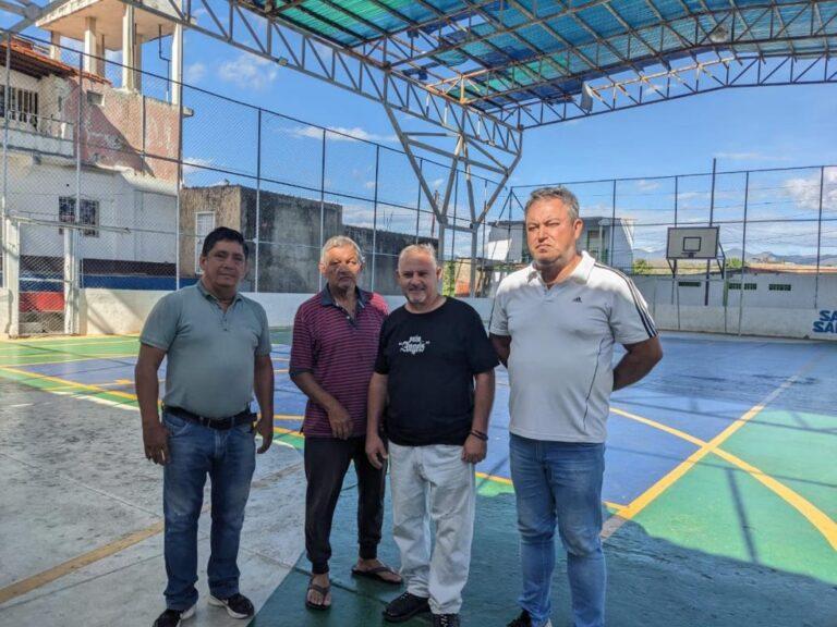 Solicitan recuperación del techo de una cancha en frontera e instalación de lámparas
