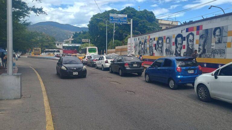 Lento el retorno a San Antonio