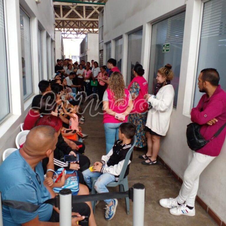 Migrantes en Cúcuta buscan orientación para regularizarse