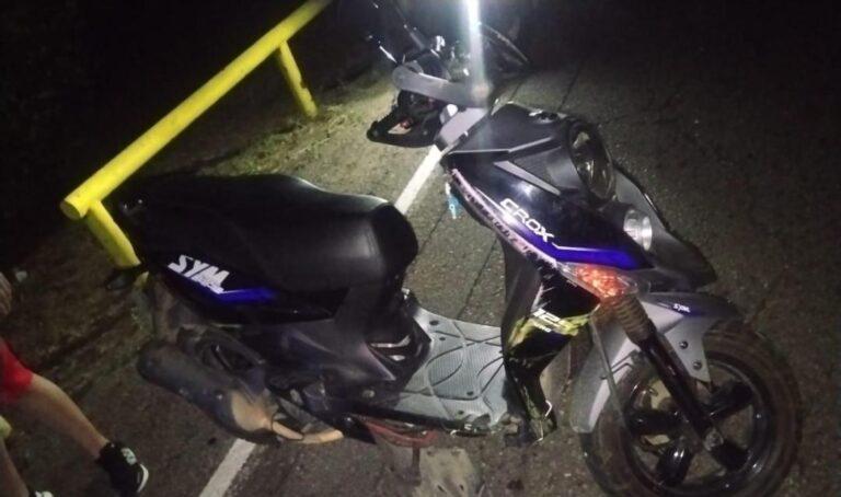 Una mujer lesionada por derrape de moto