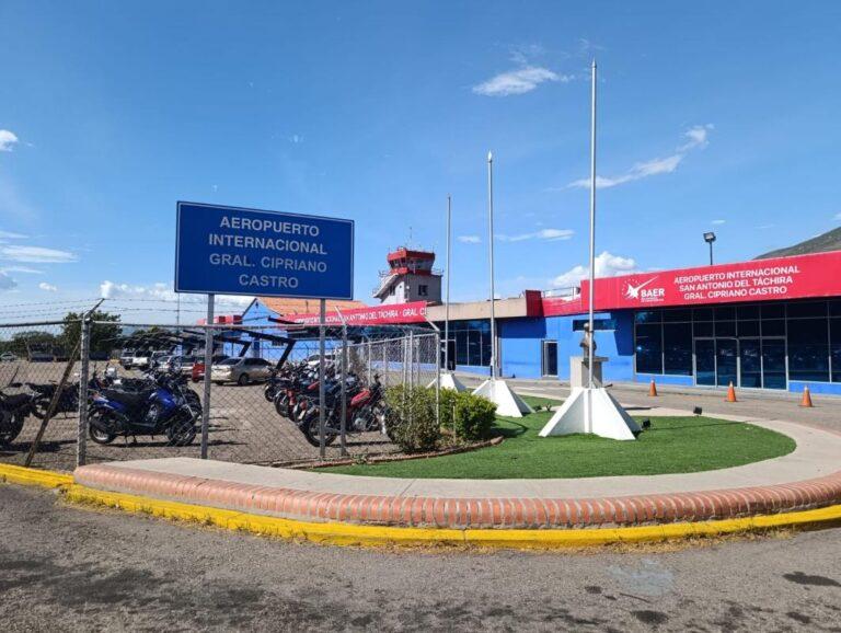 Episodios que han marcado al aeropuerto de frontera a tres años de su reactivación