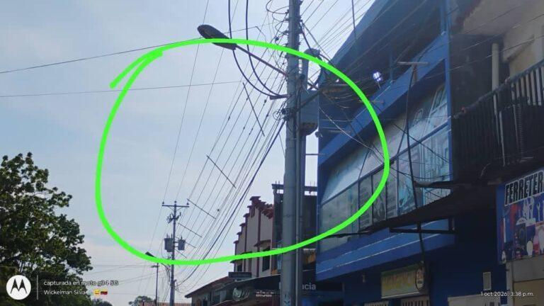 Alertan sobre riesgo por deterioro del tendido eléctrico en Coloncito