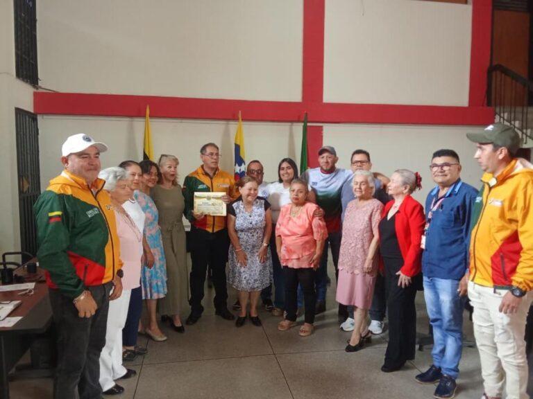 En Ayacucho rinden homenaje a Danzas “Somos un Ejemplo” por sus 25 años de trayectoria