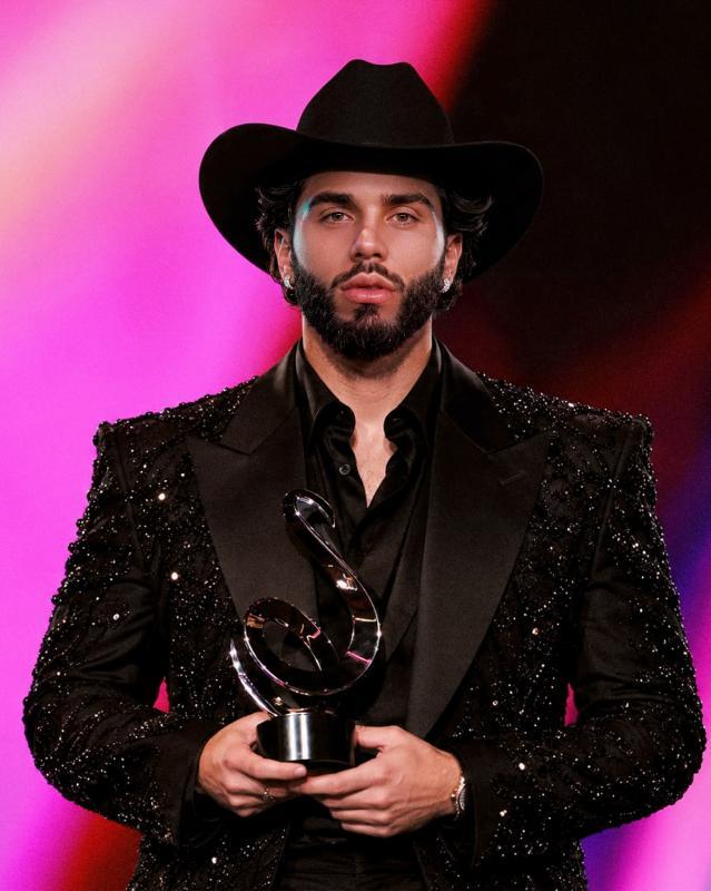 MIRUD regresa a las listas: Desnudo entra al Top 10 de Apple Music en Estados Unidos