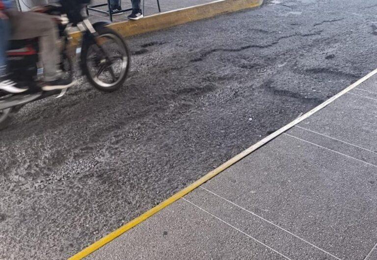 Reclaman asfaltado para la entrada a la aduana de San Antonio