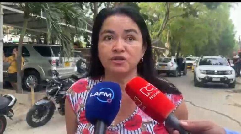 «Cuando salimos de la casa, vimos pasar a los policías heridos»