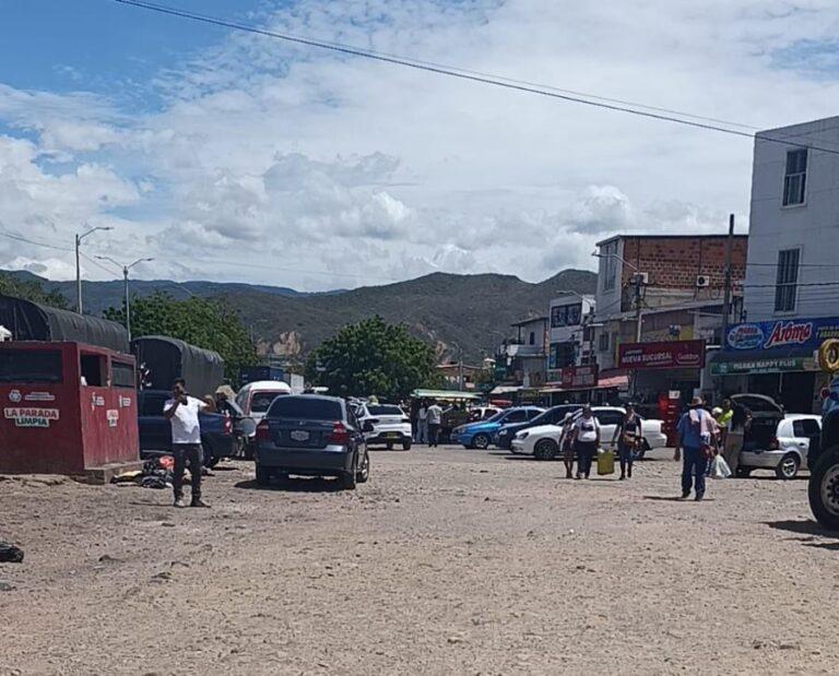 Informales de La Parada golpeados por baja afluencia de visitantes